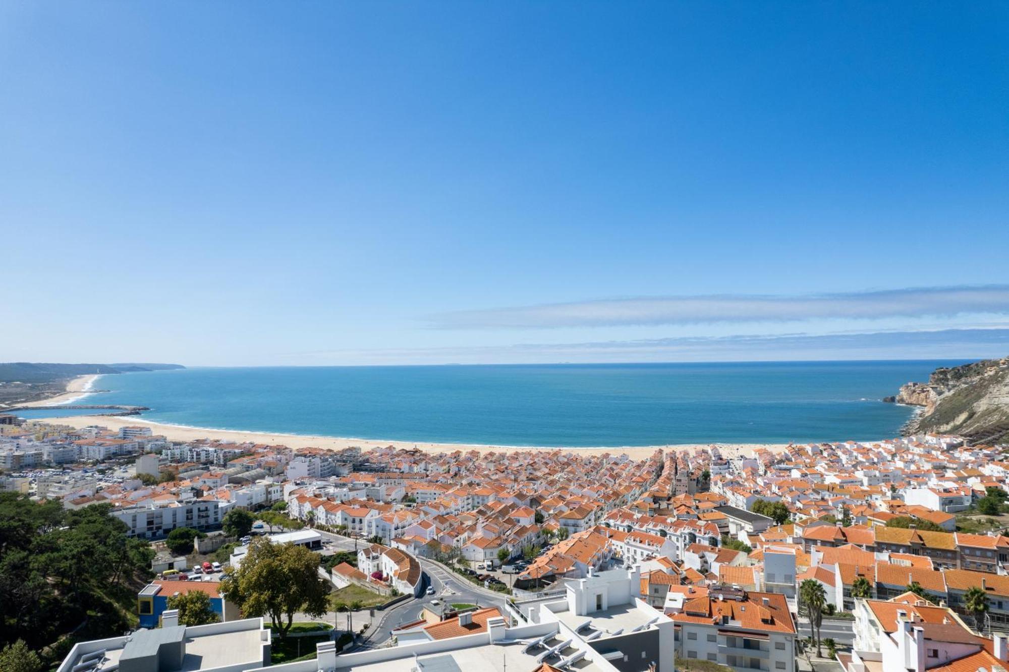 Panoramic Views - Terrace, Sea Views & Pool Nazaré