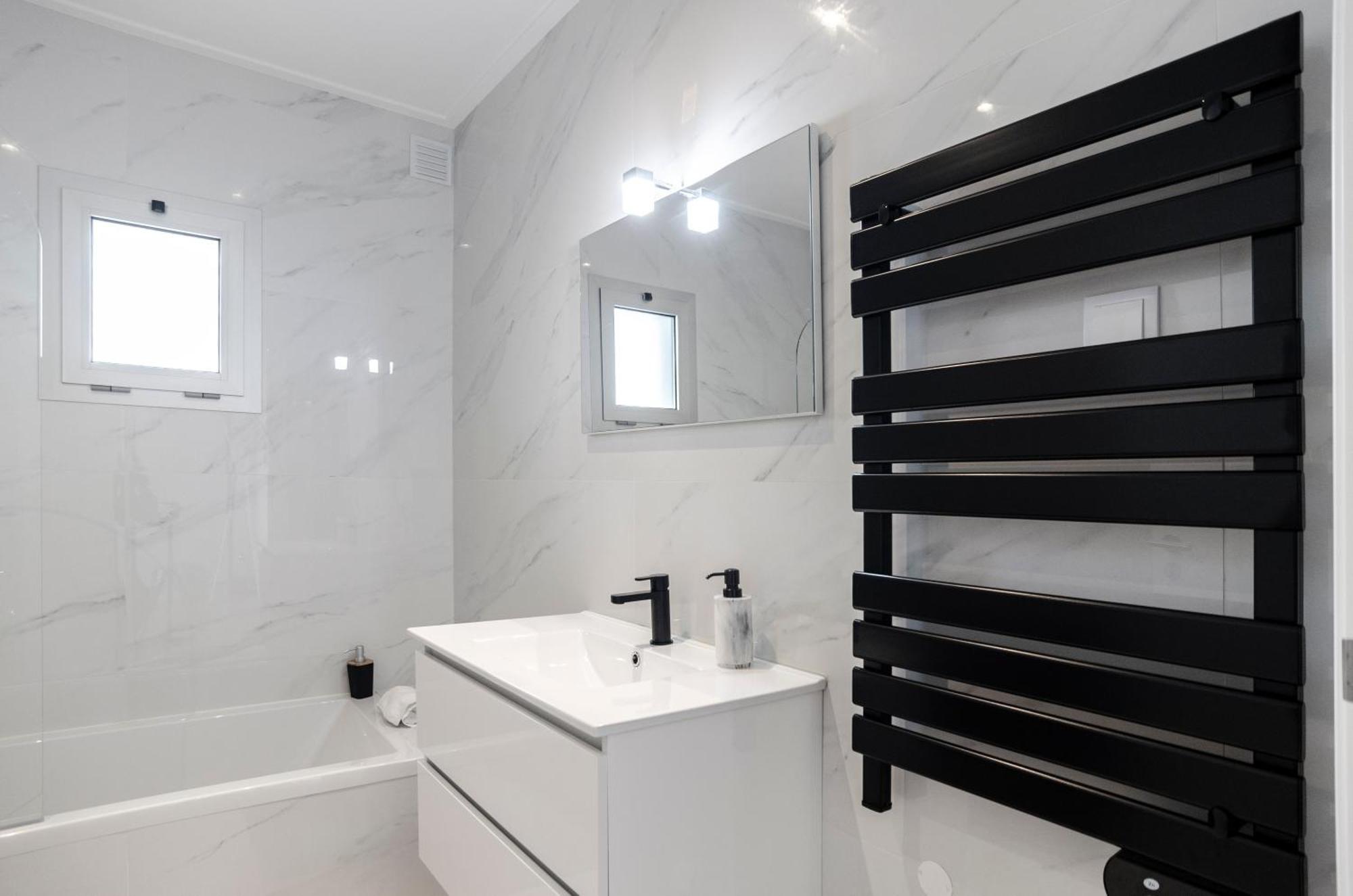 Appartamento Panoramic Views - Terrace, Sea Views & Pool *